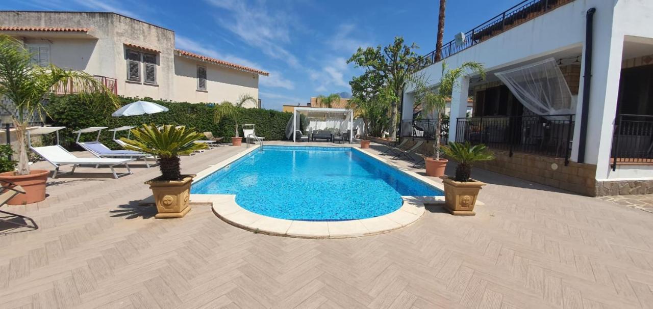 Villa Marianna Con Piscina Privata Ampi Spazi Esterni E Wifi Free Трабия Экстерьер фото