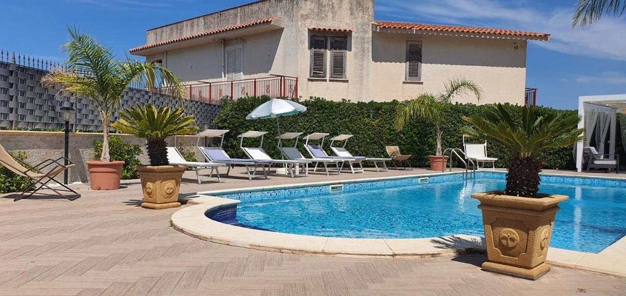 Villa Marianna Con Piscina Privata Ampi Spazi Esterni E Wifi Free Трабия Экстерьер фото